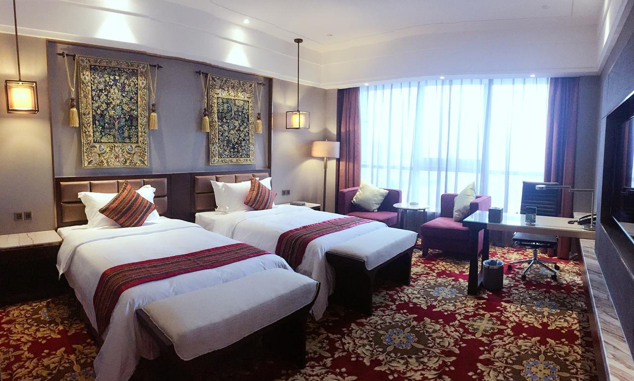 Zhongshan Guzhen Huayu Landmark Hotel エクステリア 写真