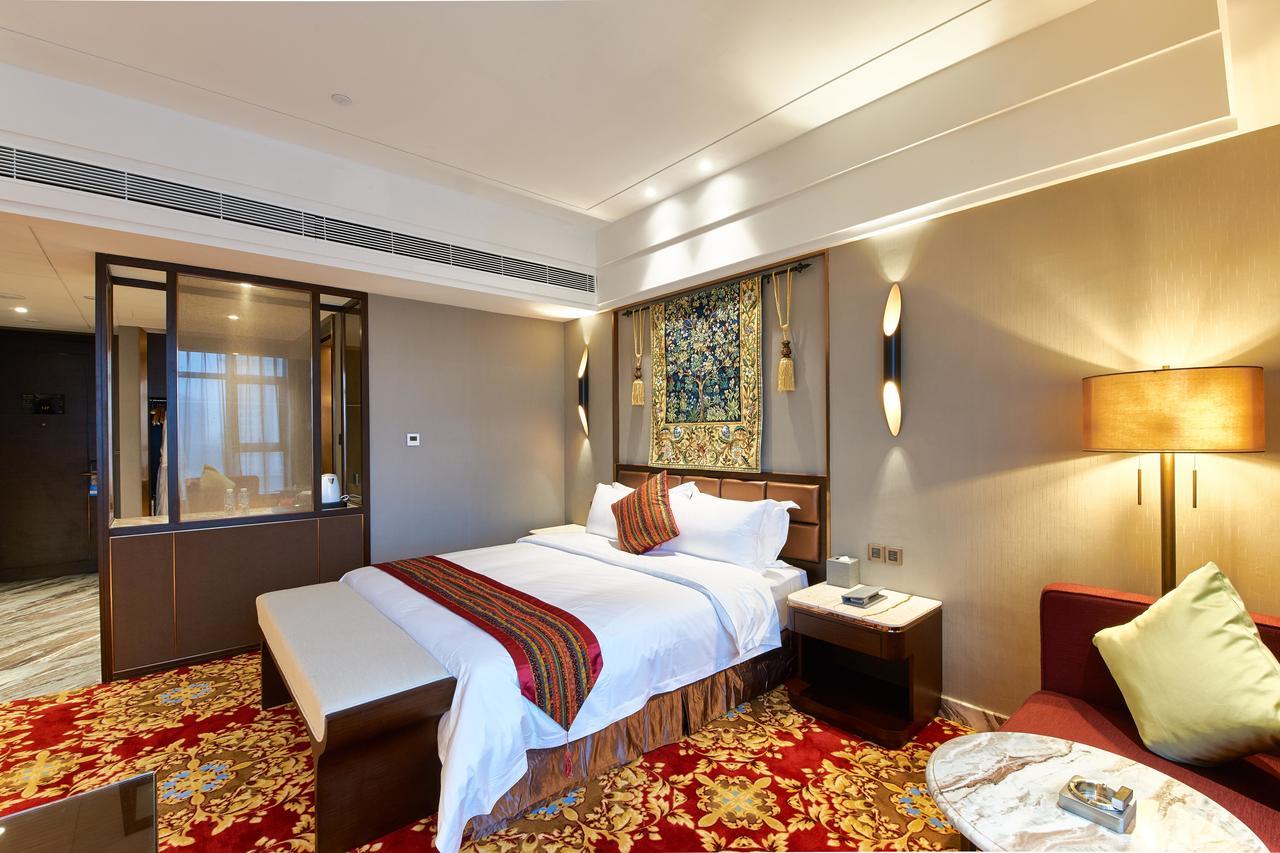 Zhongshan Guzhen Huayu Landmark Hotel エクステリア 写真