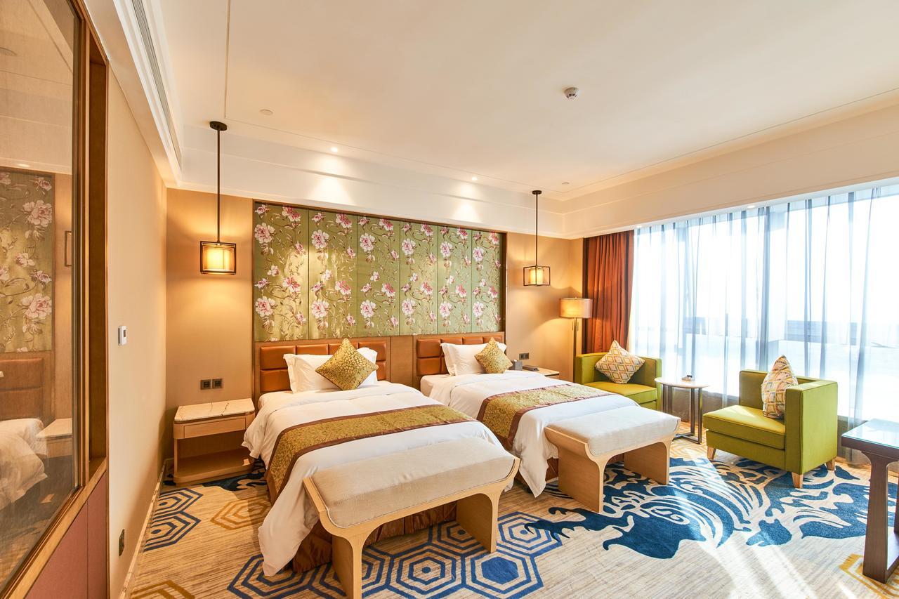 Zhongshan Guzhen Huayu Landmark Hotel エクステリア 写真