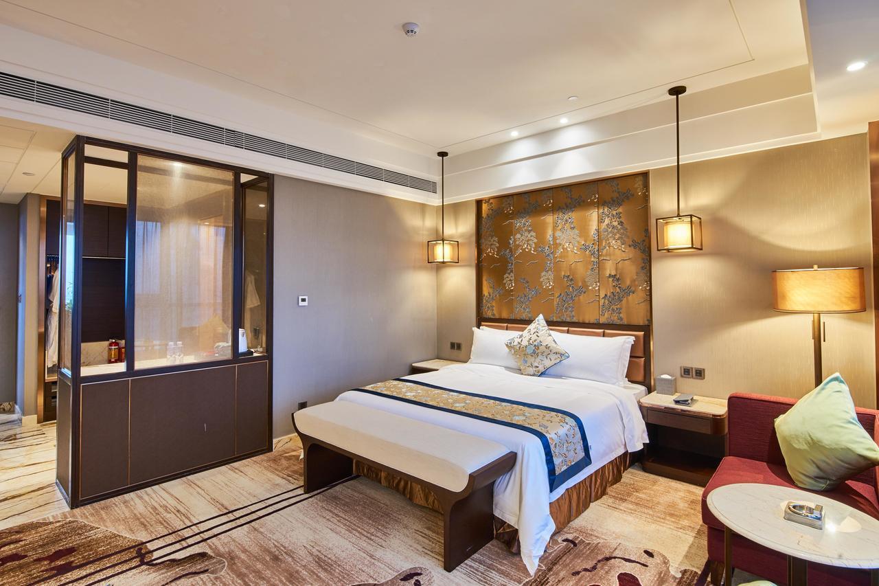 Zhongshan Guzhen Huayu Landmark Hotel エクステリア 写真
